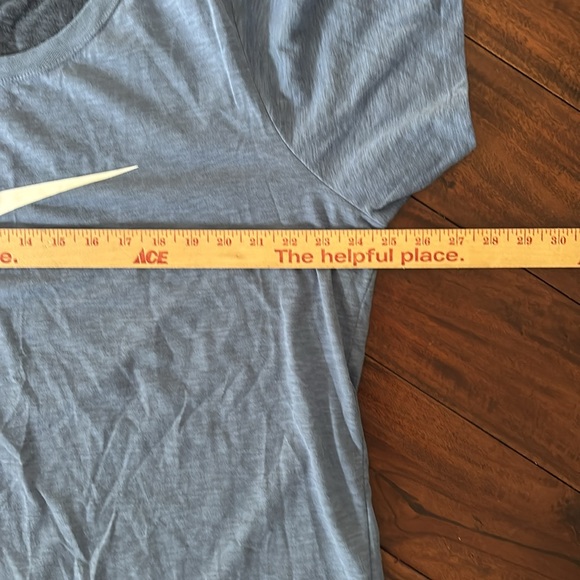 Nike | New Women's Nike Swoosh T-shirt jersey blue - Picture 9 of 11